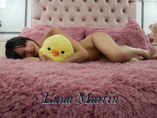 Luna_Martin